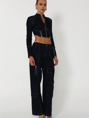 NWT BY.DYLN Cole Pants Dark Blue Denim Cargo Pants Contrast Stitch Relaxed Fit